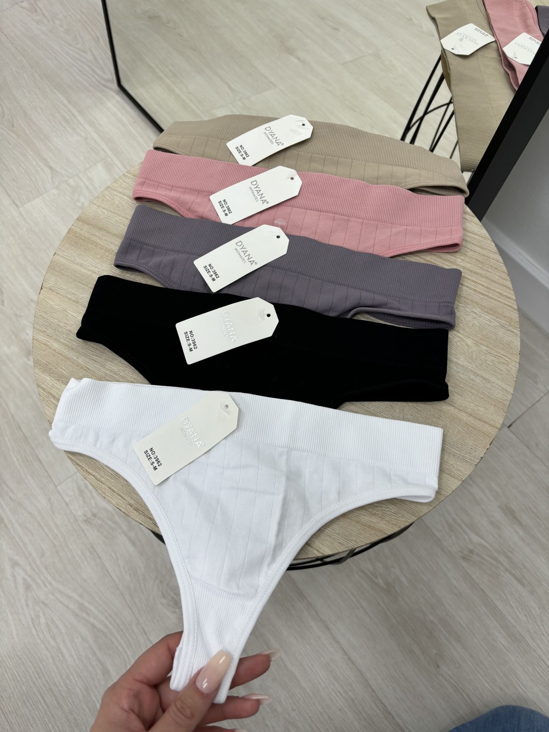 TANGA SEAMLESS NUEVO