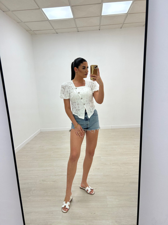 BLUSA ENCAJE BOTONES BLANCA BLUSA ENCAJE BOTONES BLANCA