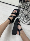 SANDALIA FLATFORM PIEL NEGRA