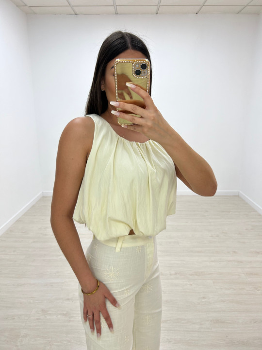 BLUSA ABULLONADA BEIGE