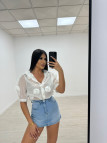 CAMISA FLOR RELIEVE CAMISA FLOR RELIEVE