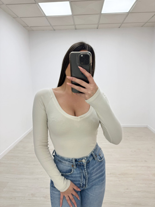 CAMISETA PICO BEIGE