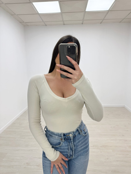 CAMISETA PICO BEIGE