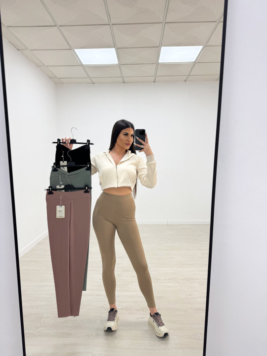 LEGGINS FRUNCE LICRA LEGGINS FRUNCE LICRA