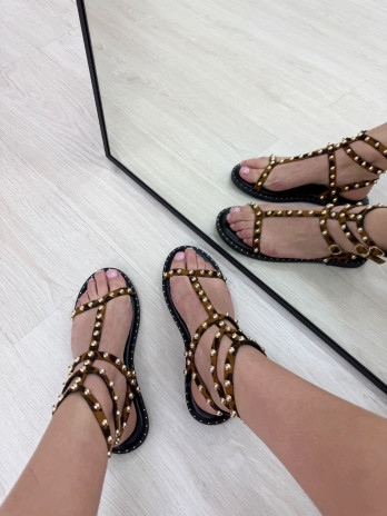 SANDALIAS TACHAS LEOPARDO