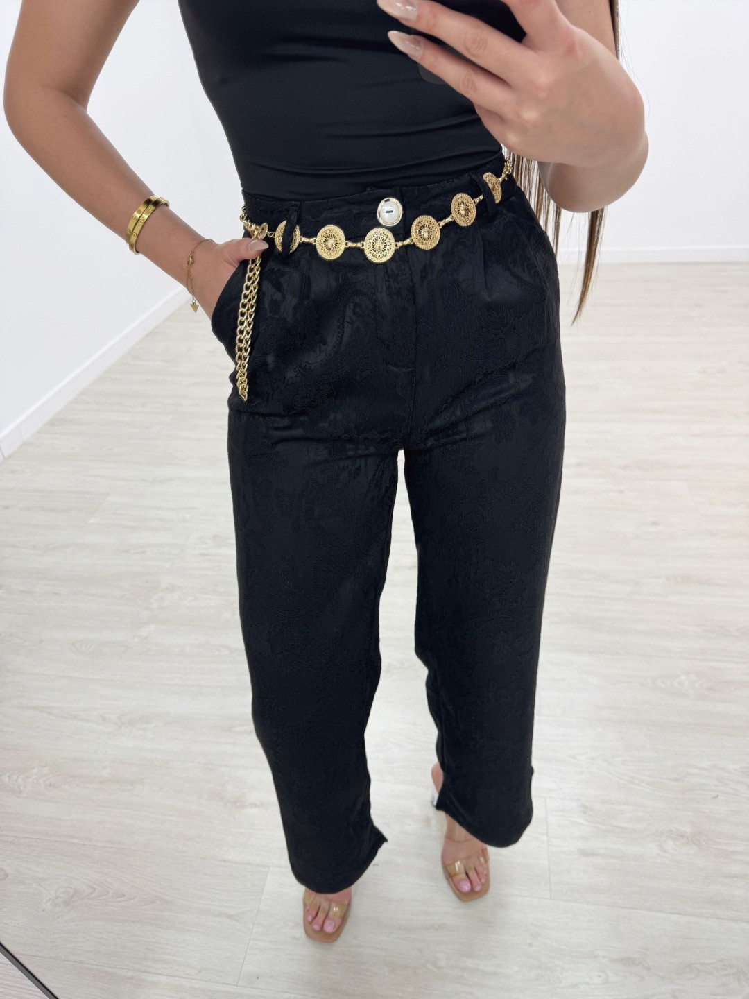 PANTALÓN BORDADO