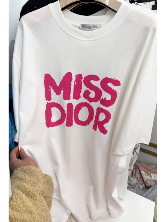 CAMISETA MISS D ROSA CAMISETA MISS D ROSA