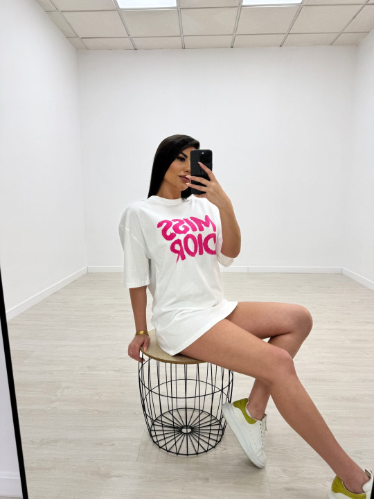 CAMISETA MISS D ROSA CAMISETA MISS D ROSA