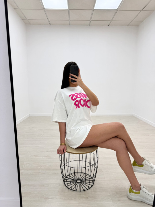 CAMISETA MISS D ROSA CAMISETA MISS D ROSA