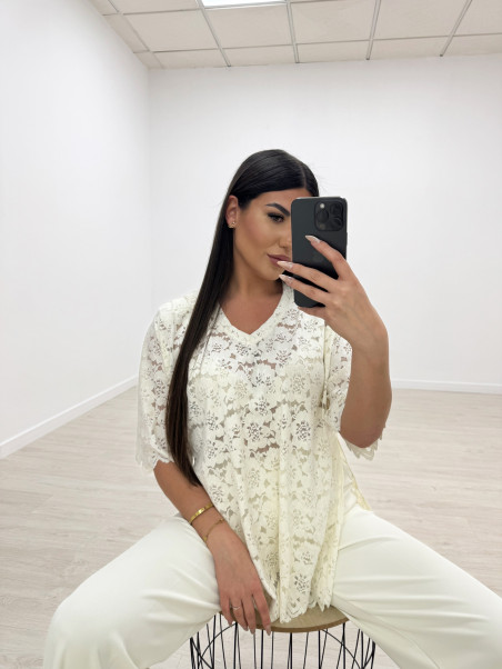CAMISETA OVERSIZE ENCAJE BEIGE