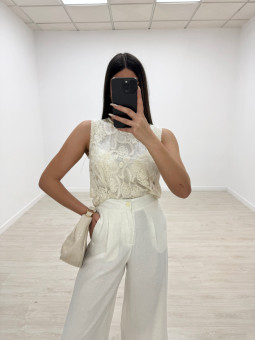 CONJUNTO LINO BORDADO EXCLUSIVO