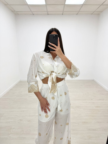 CONJUNTO BORDADO CAMEL LARGO