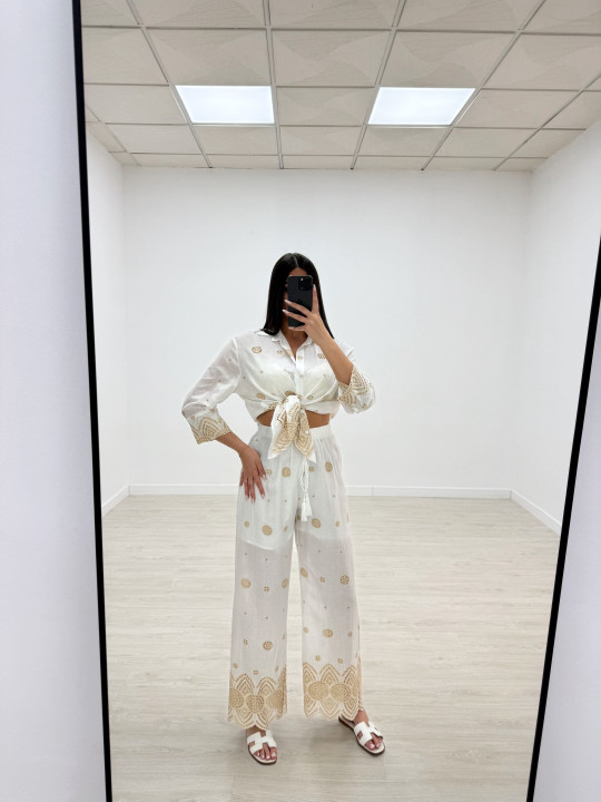 CONJUNTO BORDADO CAMEL LARGO