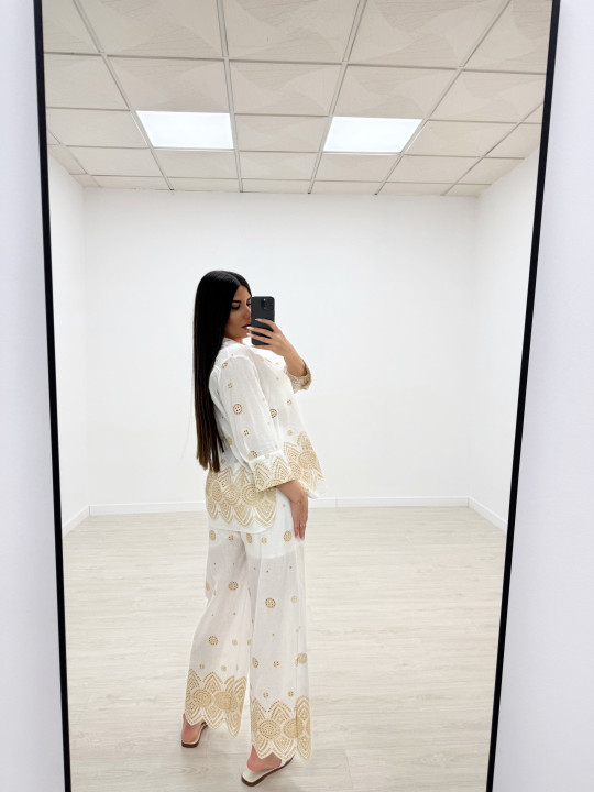 CONJUNTO BORDADO CAMEL LARGO