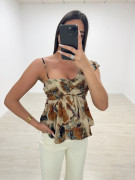 BLUSA ASIMÉTRICA ESTAMPADA