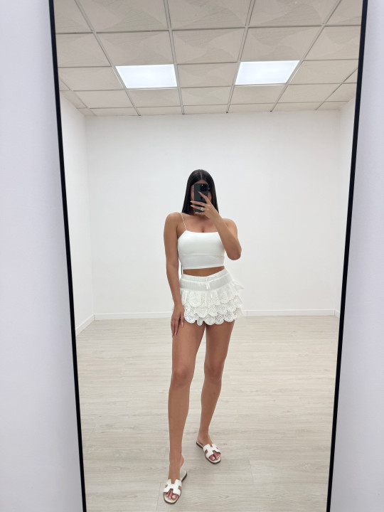 SHORT PERFORADO BLANCO