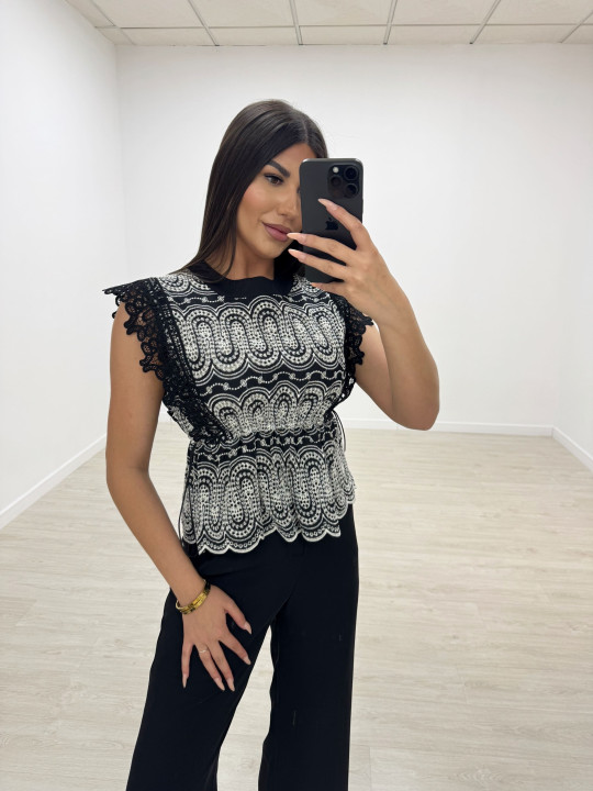BLUSA BORDADA NEGRA BLUSA BORDADA NEGRA