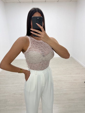 TOP ENCAJE TIRANTA ROSA