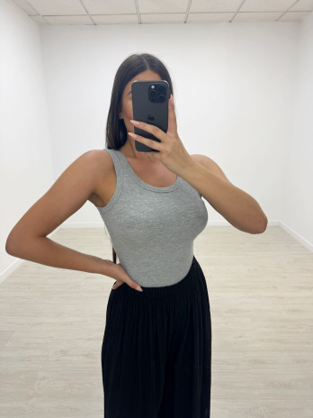 TOP BÁSICO CANALÉ GRIS