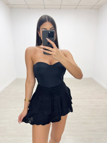 TOP LICRA NEGRO (CON TIRANTAS)