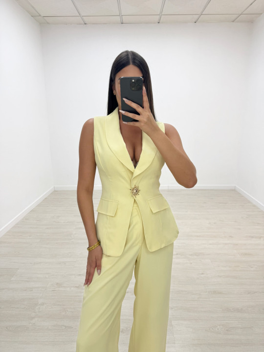 TRAJE EXCLUSIVO ESTRELLA AMARILLO TRAJE EXCLUSIVO ESTRELLA AMARILLO