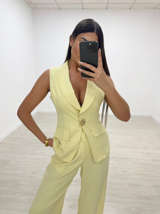 TRAJE EXCLUSIVO ESTRELLA AMARILLO TRAJE EXCLUSIVO ESTRELLA AMARILLO