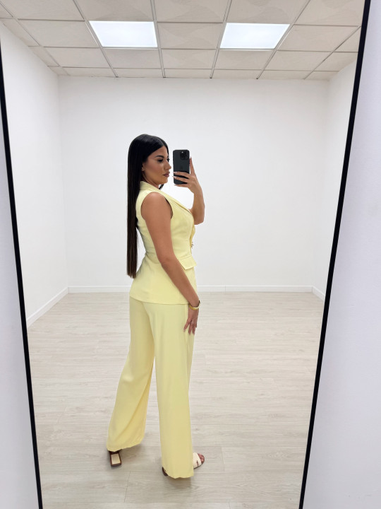 TRAJE EXCLUSIVO ESTRELLA AMARILLO TRAJE EXCLUSIVO ESTRELLA AMARILLO