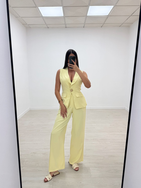 TRAJE EXCLUSIVO ESTRELLA AMARILLO TRAJE EXCLUSIVO ESTRELLA AMARILLO
