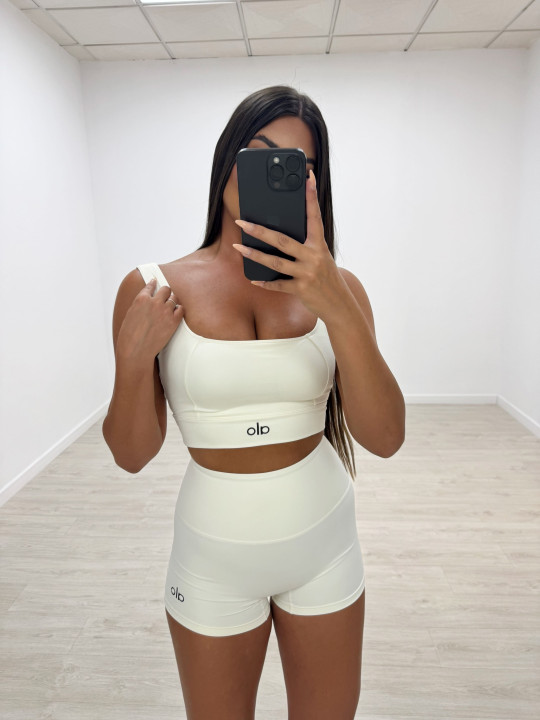 CONJUNTO ALO CREMA