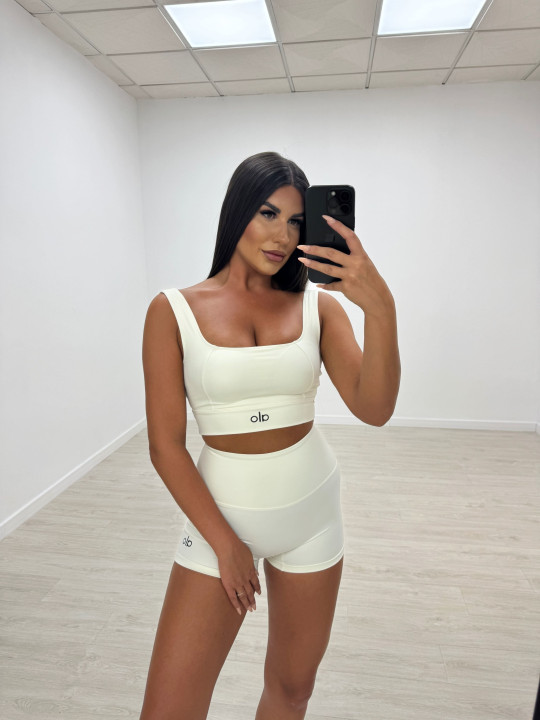 CONJUNTO ALO CREMA