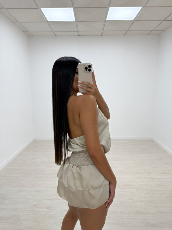 VESTIDO-MONO VOLANTES SATINADO BEIGE