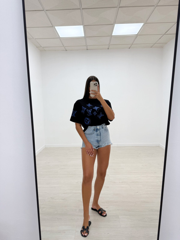 CAMISETA LV MONOGRAM NEGRA