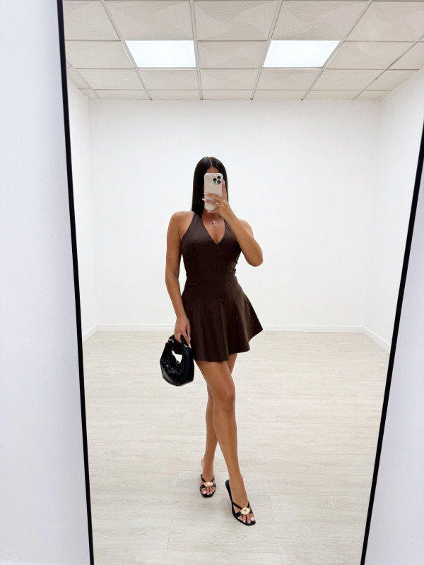VESTIDO MINI VUELVO HALTER MARRÓN