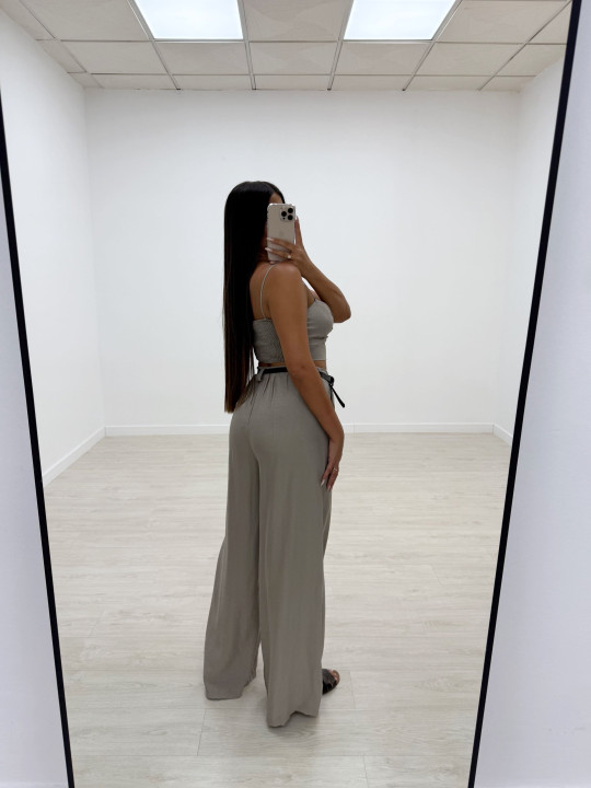 PANTALÓN WIDE LEG FLUIDO + CINTURÓN TOUPE PANTALÓN WIDE LEG FLUIDO + CINTURÓN TOUPE