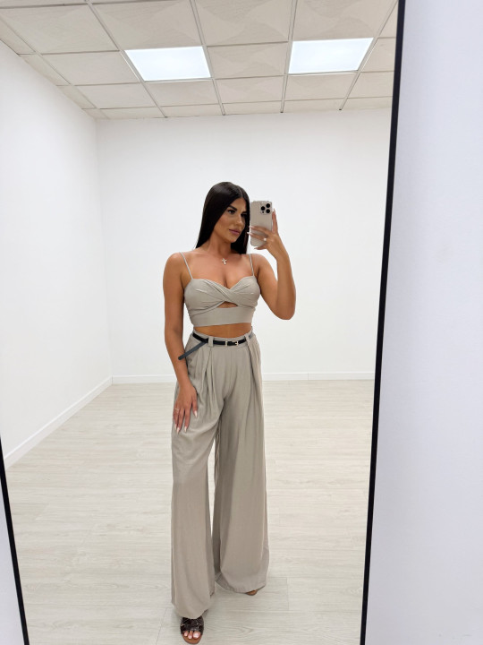 PANTALÓN WIDE LEG FLUIDO + CINTURÓN TOUPE PANTALÓN WIDE LEG FLUIDO + CINTURÓN TOUPE