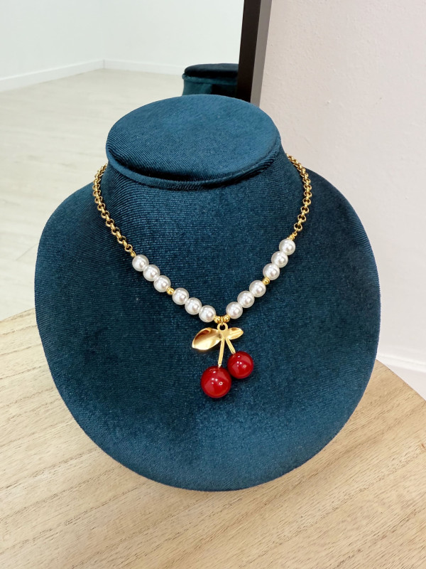 COLLAR CEREZA PERLAS