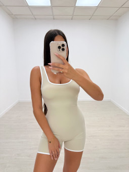 MONO MINI DEPORTIVO BEIGE