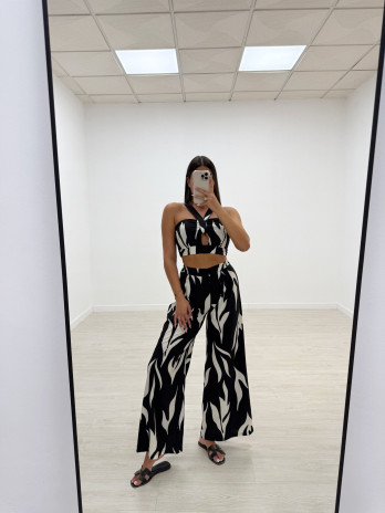 CONJUNTO ESTAMPADO BN