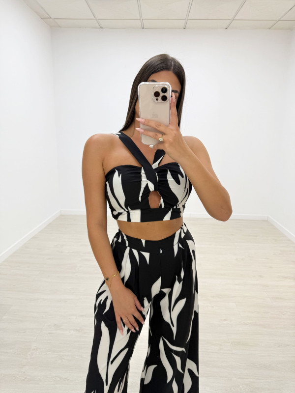 CONJUNTO ESTAMPADO BN