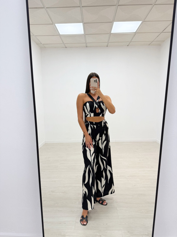 CONJUNTO ESTAMPADO BN