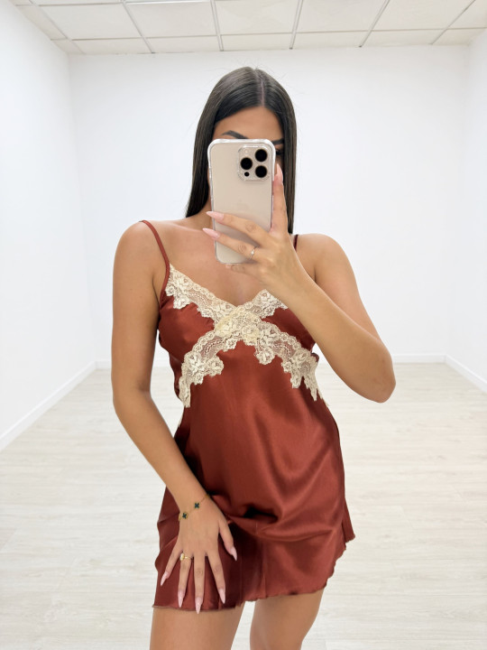 CONJUNTO BATA Y CAMISÓN NARANJA CONJUNTO BATA Y CAMISÓN NARANJA