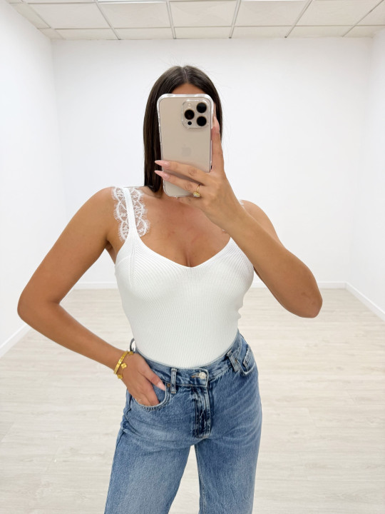 TOP PUNTO DETALLE ENCAJE BLANCO