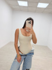 BODY SEAMLESS REDUCTOR TIRANTA BEIGE