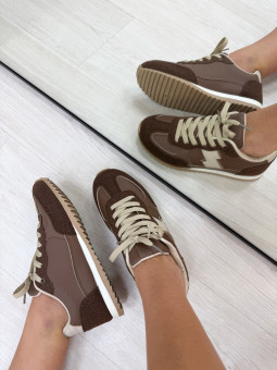 ZAPATILLA COMBINADA MARRÓN-BEIGE