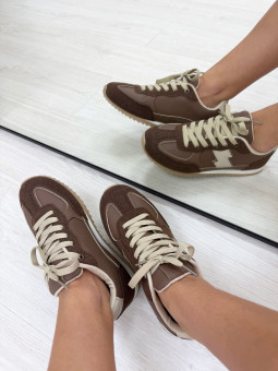 ZAPATILLA COMBINADA MARRÓN-BEIGE