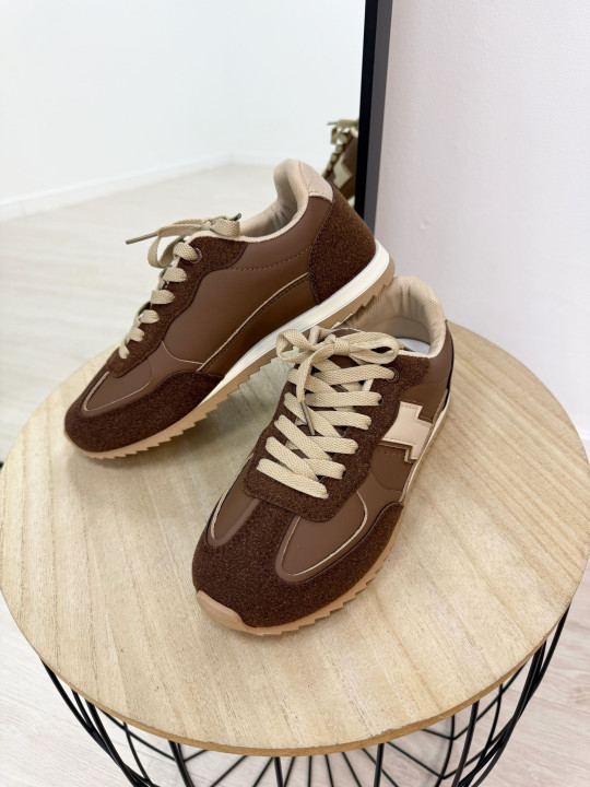ZAPATILLA COMBINADA MARRÓN-BEIGE ZAPATILLA COMBINADA MARRÓN-BEIGE