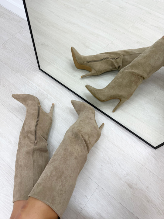 BOTAS TACÓN ANTE BEIGE BOTAS TACÓN ANTE BEIGE