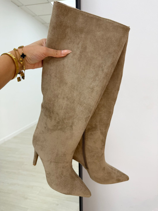 BOTAS TACÓN ANTE BEIGE BOTAS TACÓN ANTE BEIGE