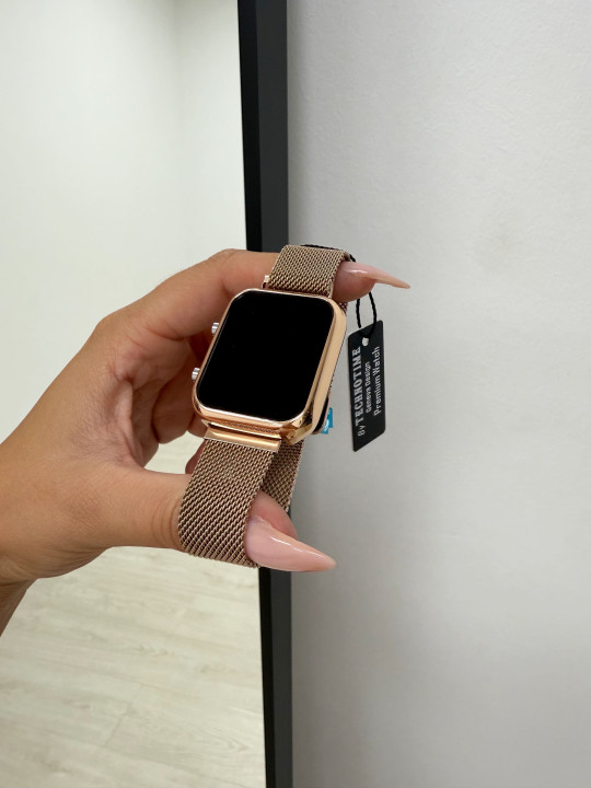 RELOJ DIGITAL CUADRADO ORO ROSADO RELOJ DIGITAL CUADRADO ORO ROSADO