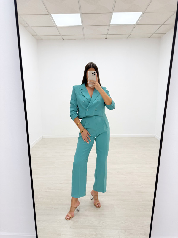 TRAJE CROP TURQUESA